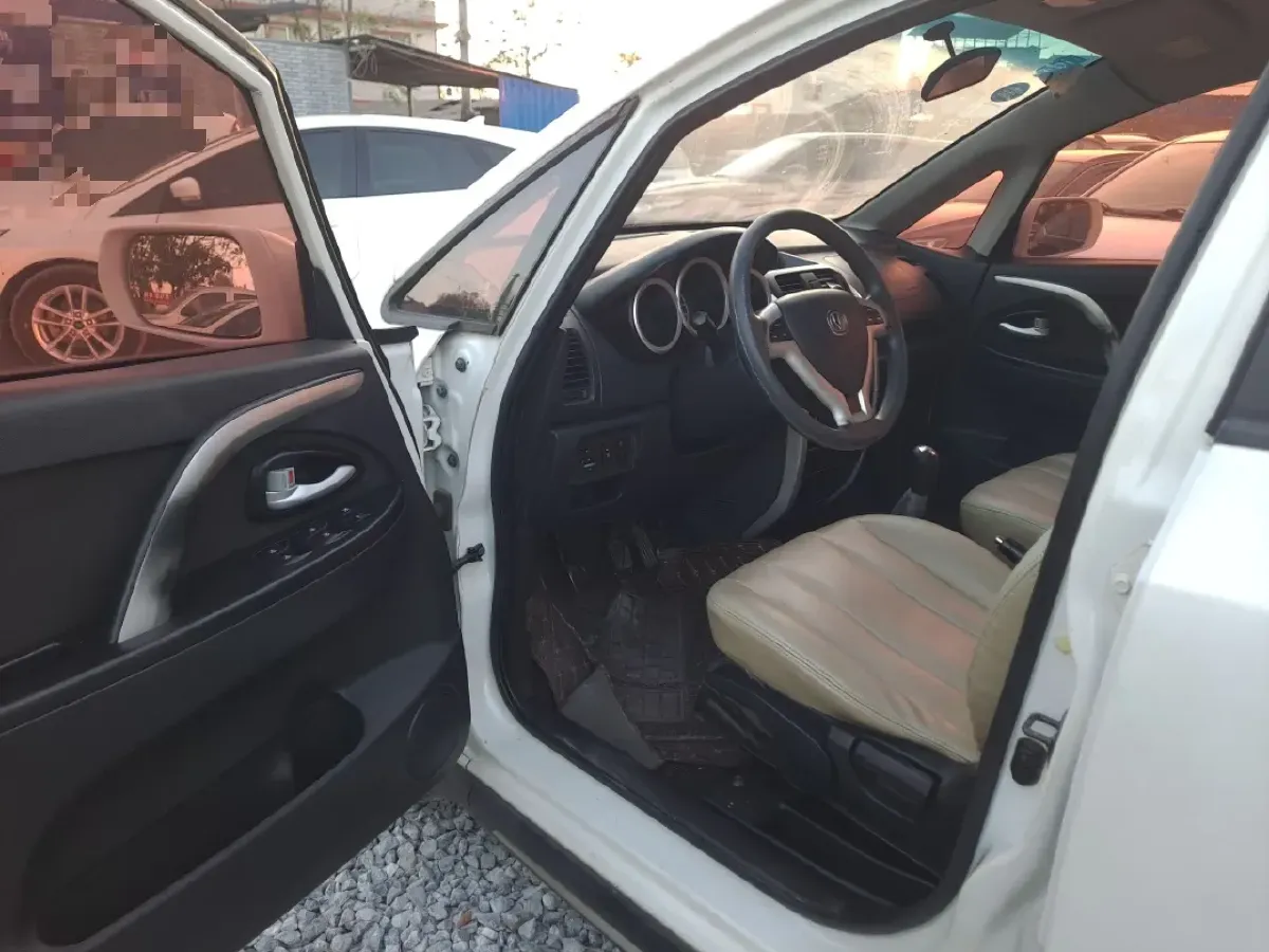 2014 ChangAn CX20 1.4L 101HP L4 5MT,autocango,china used car exporter,china ev exporter,chinese used car exporter,chinese used ev exporter