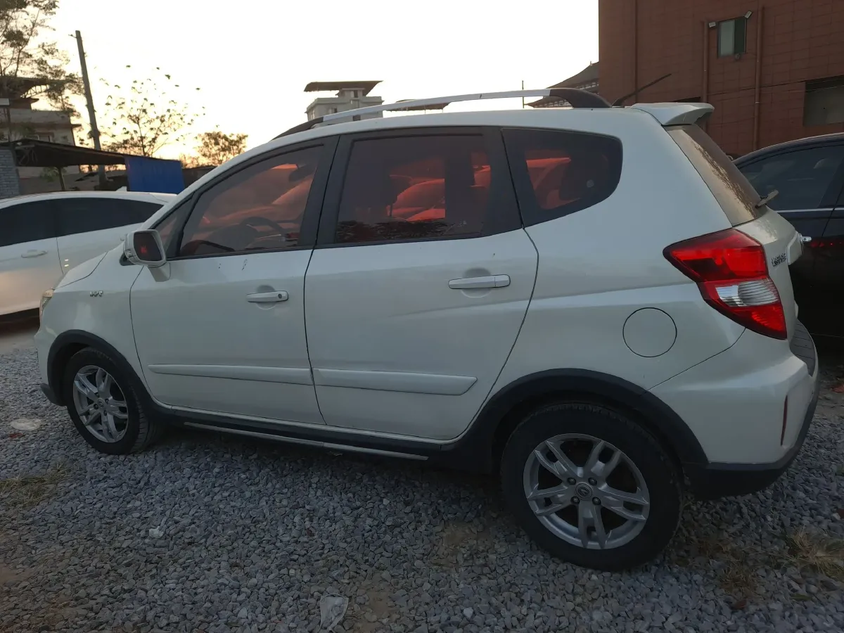 2014 ChangAn CX20 1.4L 101HP L4 5MT,autocango,china used car exporter,china ev exporter,chinese used car exporter,chinese used ev exporter