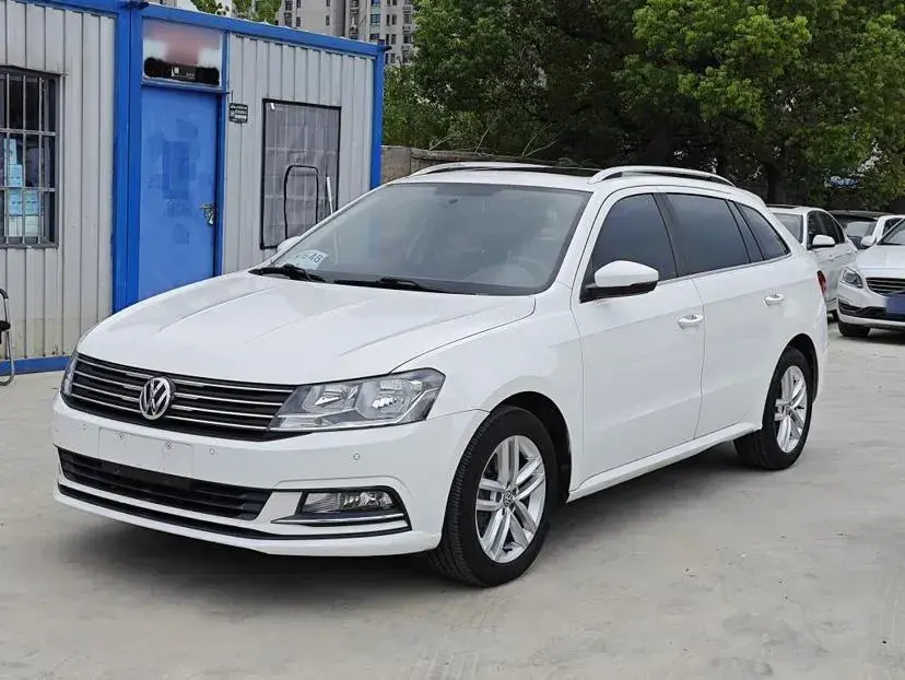 2015 Volkswagen Gran Lavida 1.4T 131HP L4 7DCT