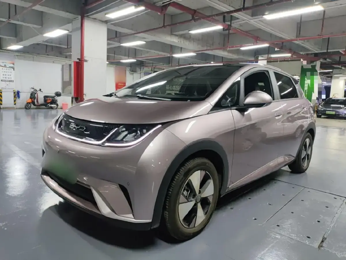 2023 BYD Dolphin BEV 44.928KWH