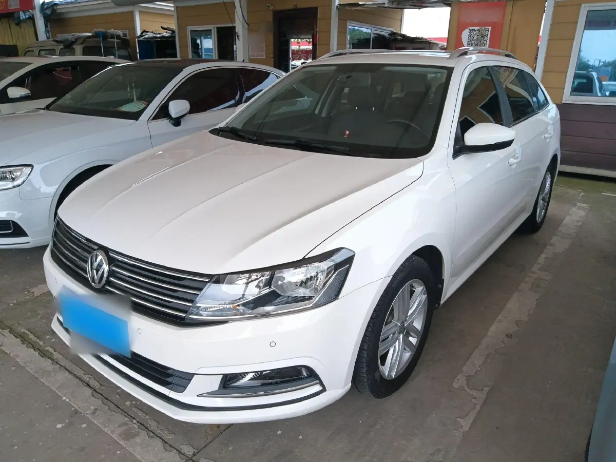 2015 Volkswagen Gran Lavida 1.6L 110HP L4 6AT