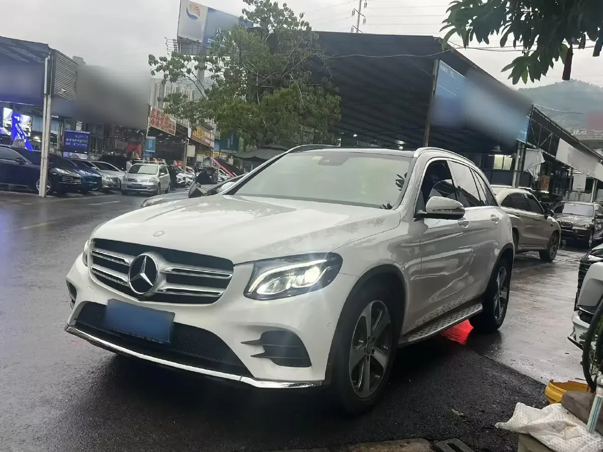 2017 Mercedes-Benz GLC Class 2.0T 211HP L4 9AT