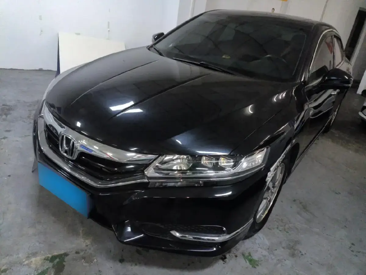 2017 Honda Spirior 2.0L 155HP L4 CVT