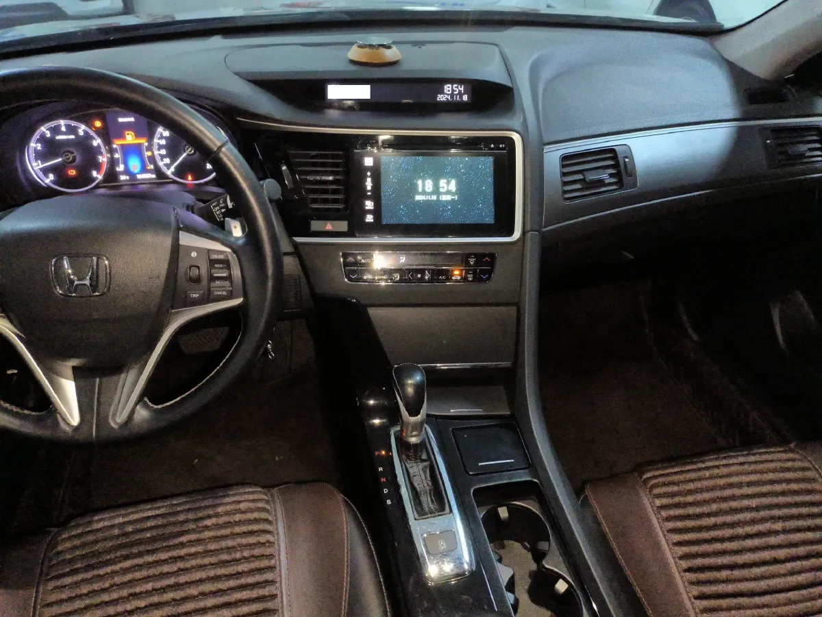 2017 Honda Spirior 2.0L 155HP L4 CVT,autocango,china used car exporter,china ev exporter,chinese used car exporter,chinese used ev exporter