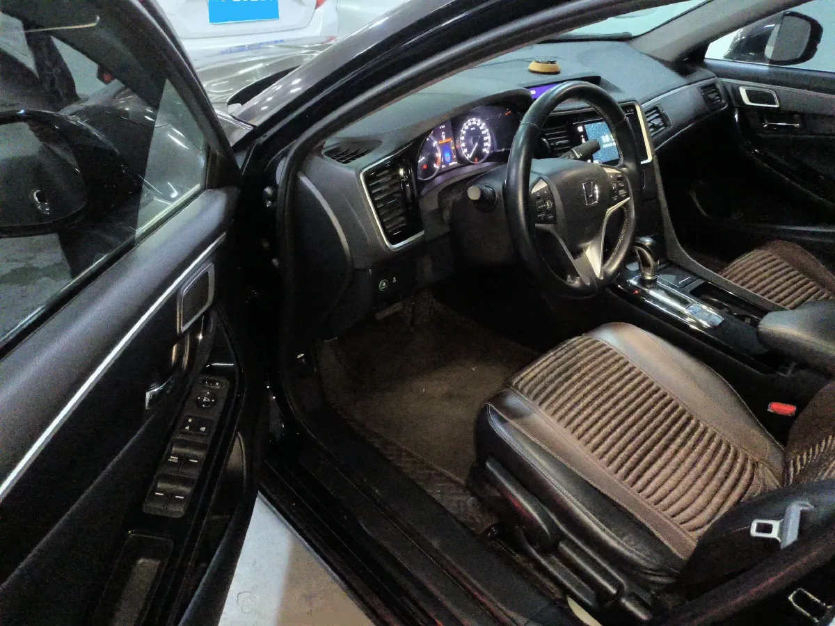 2017 Honda Spirior 2.0L 155HP L4 CVT,autocango,china used car exporter,china ev exporter,chinese used car exporter,chinese used ev exporter