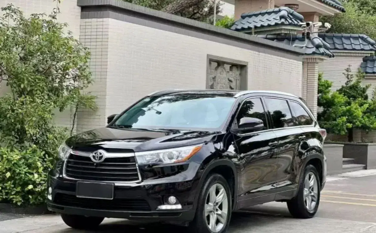 2020 BMW 5 Series 2.0T 252HP L4 8AT