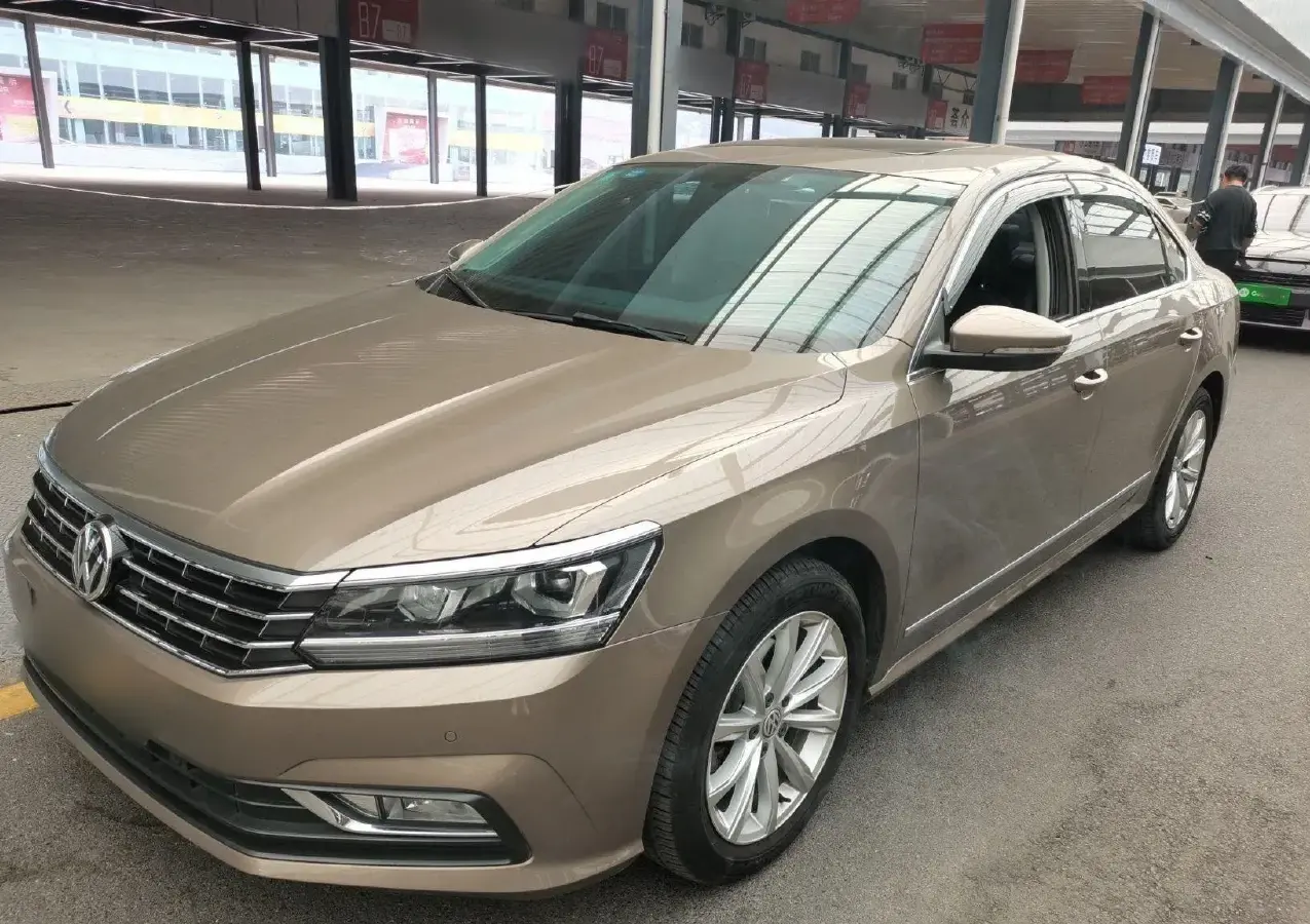 2017 Volkswagen Passat 1.8T 180HP L4 7DCT