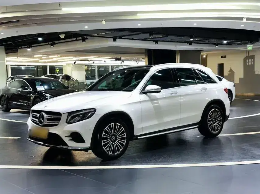 2018 Mercedes-Benz GLC Class 2.0T 211HP L4 9AT