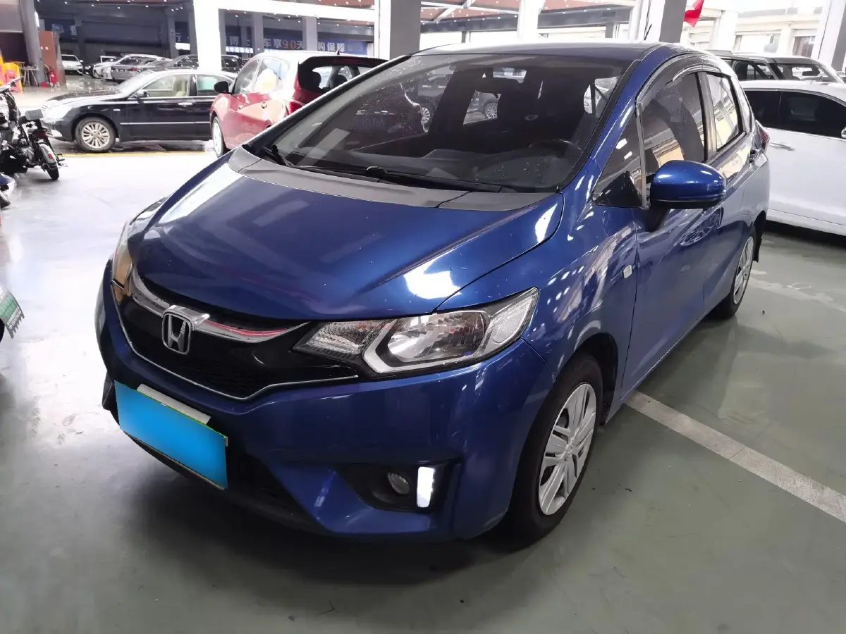 2016 Honda Fit 1.5L 131HP L4 5MT