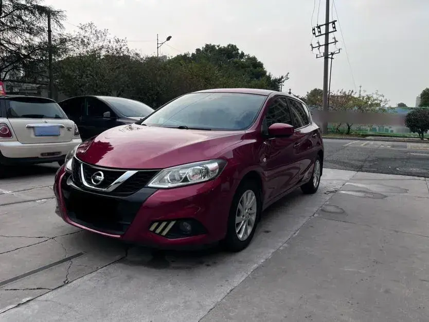 2016 Nissan Tiida 1.6L 126HP L4 CVT