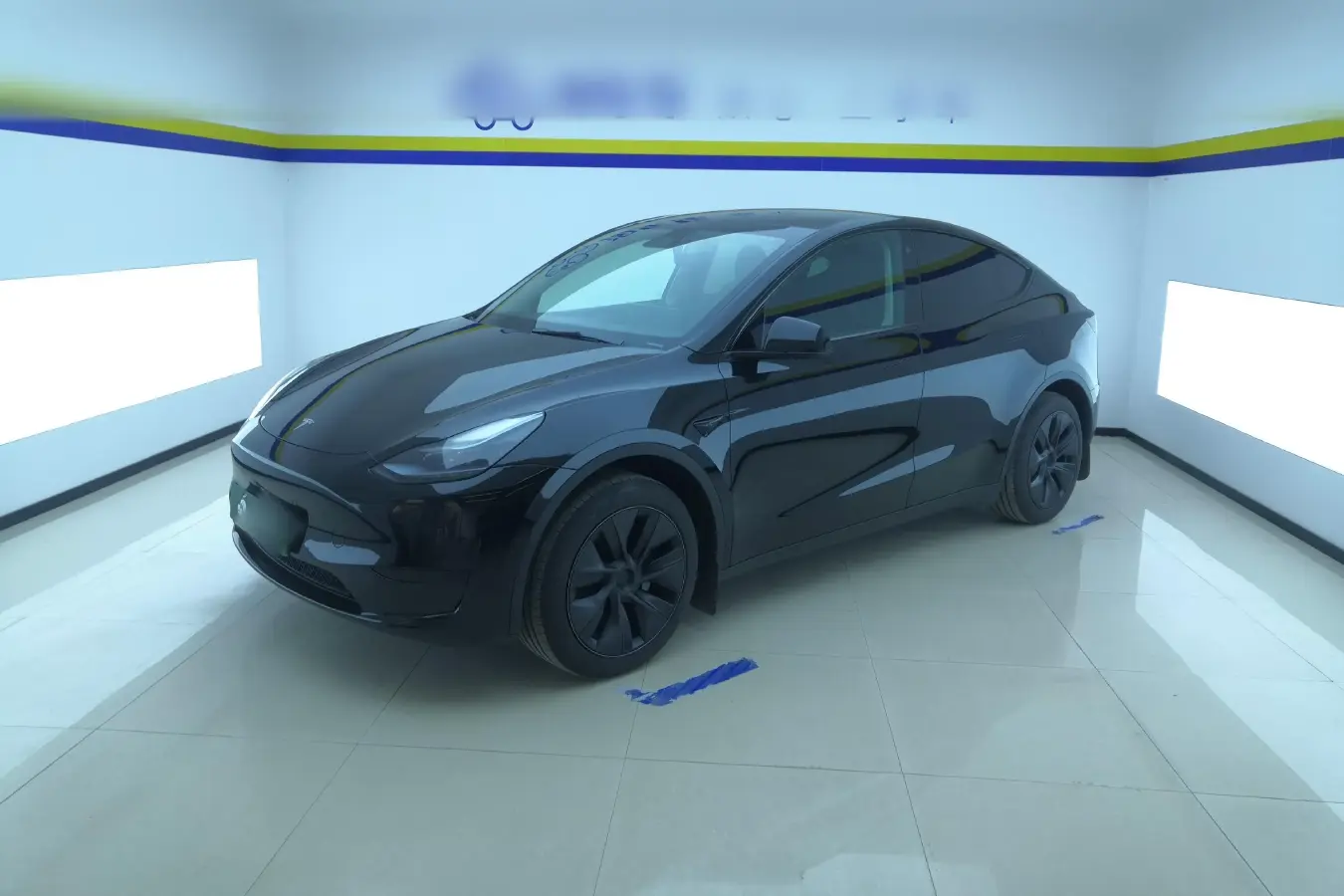 2023 Tesla Model Y BEV 60KWH
