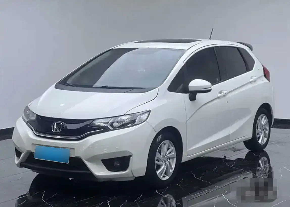 2016 Honda Fit 1.5L 131HP L4 CVT