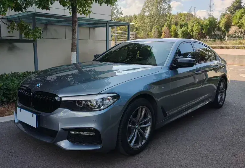2018 BMW 5 Series 2.0T 184HP L4 8AT