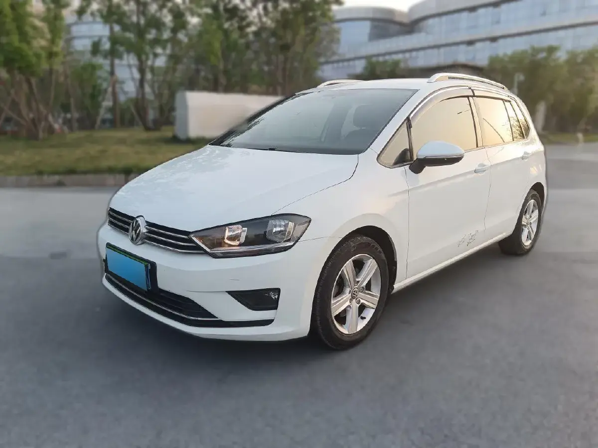 2018 Volkswagen Golf Sportsvan 1.6L 110HP L4 6AT