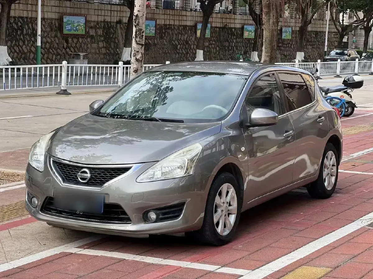 2011 Nissan Tiida 1.6L 126HP L4 CVT
