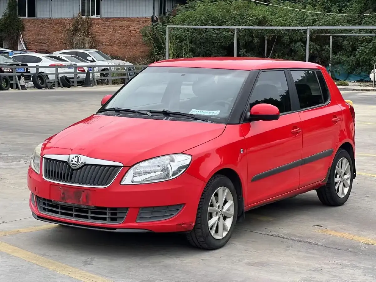 2014 Skoda Fabia 1.4L 86HP L4 6AT