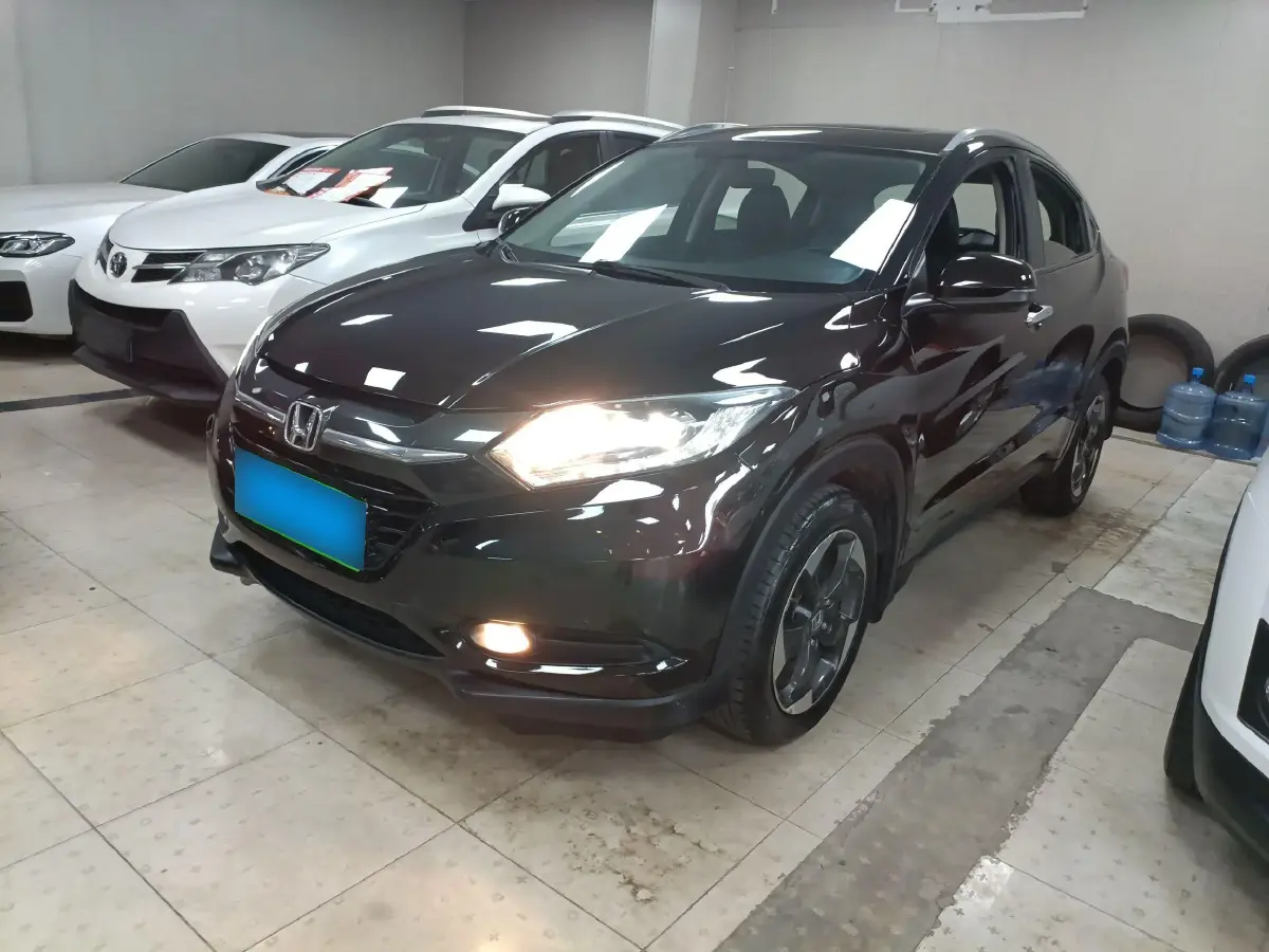 2015 Honda Vezel 1.8L 136HP L4 CVT