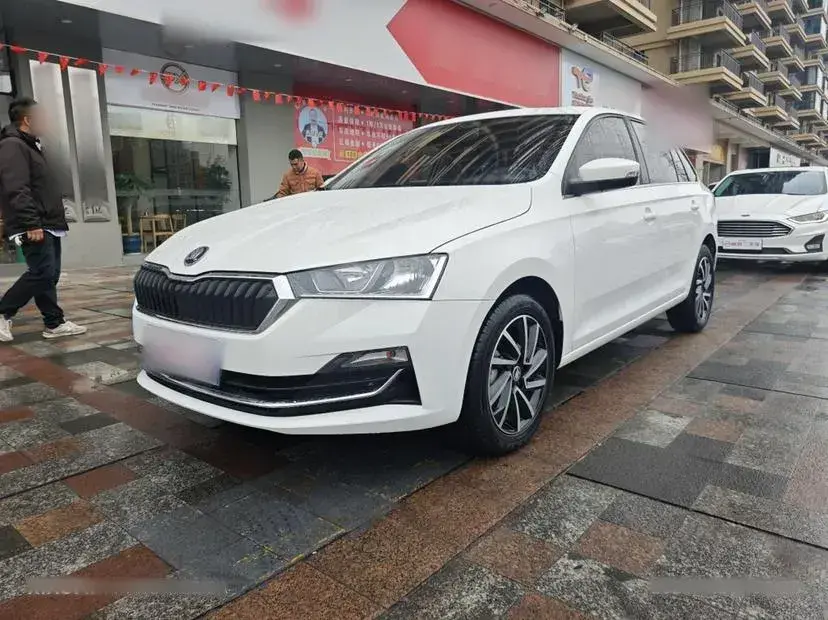 2020 Skoda Rapid Spaceback 1.5L 112HP L4 6AT