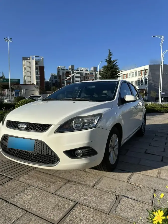 2013 Ford Focus 1.8L 124HP L4 4AT