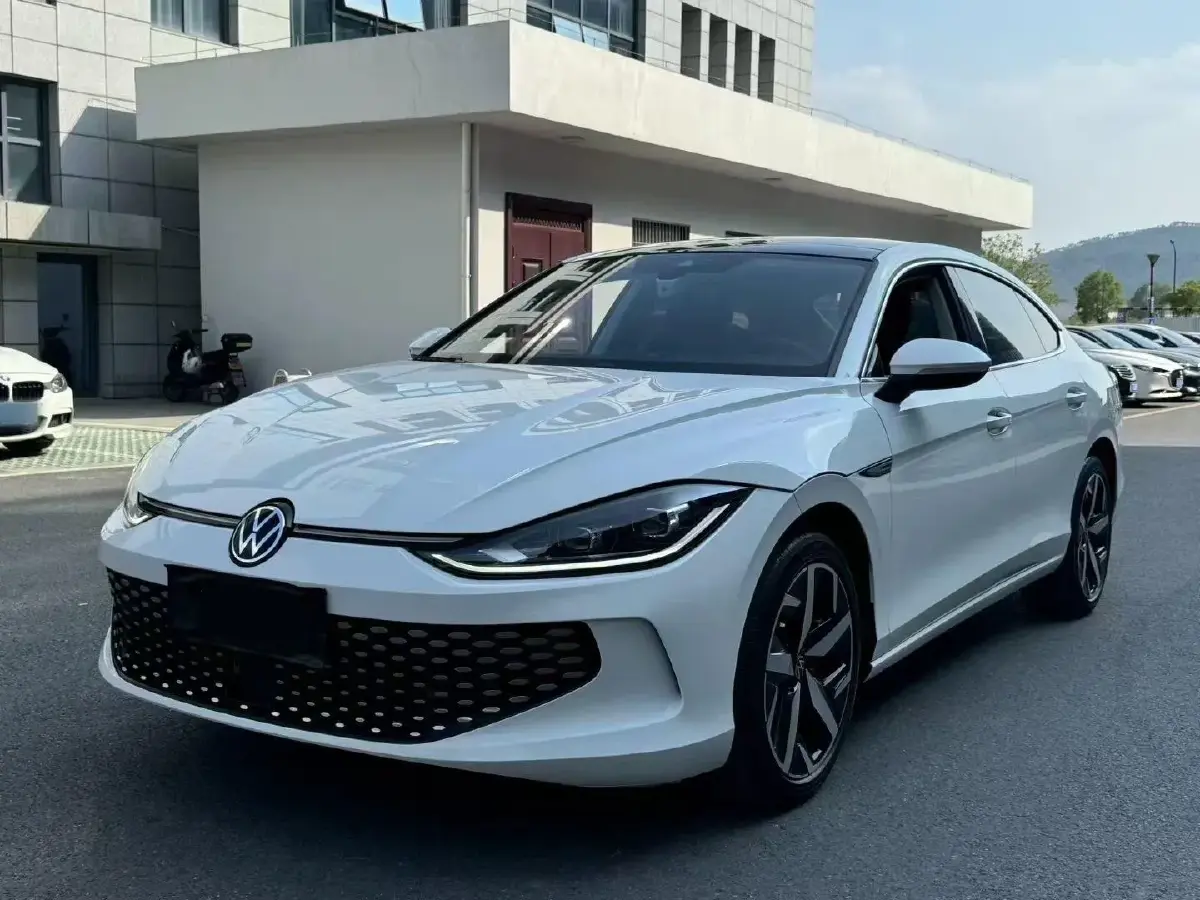 2025 Volkswagen Lamando 1.4T 150HP L4 7DCT