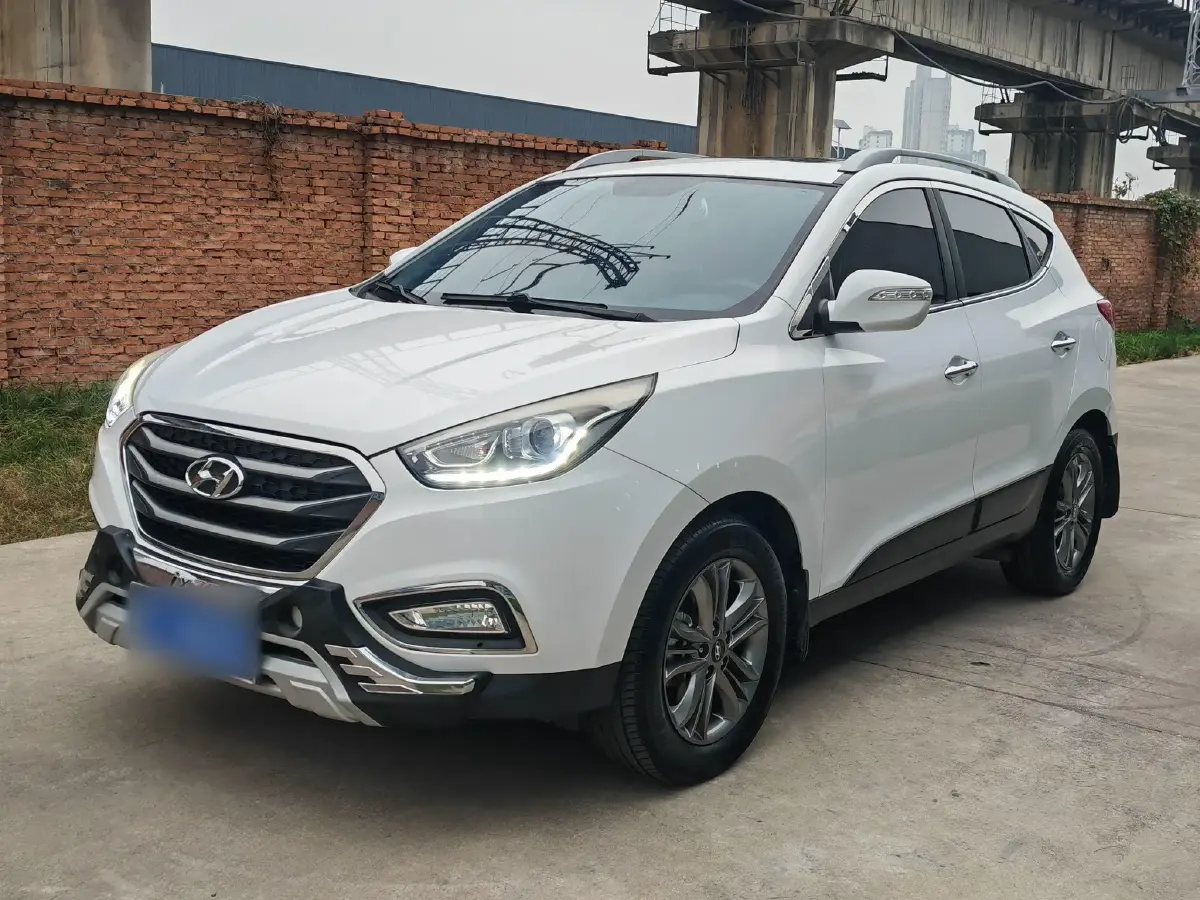 2015 Hyundai ix35 2.0L 165HP L4 6AT
