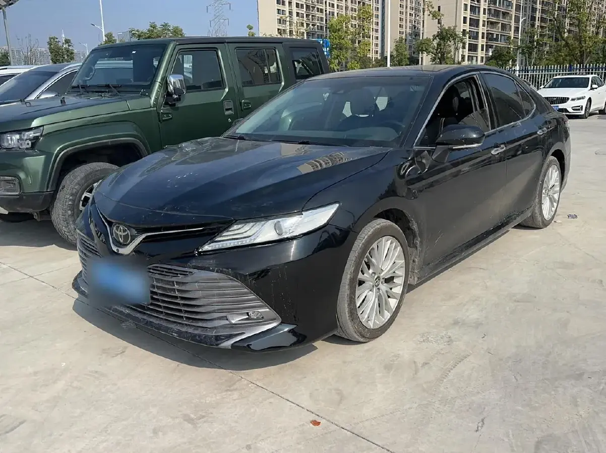 2018 Toyota Camry 2.5L 209HP L4 8AT
