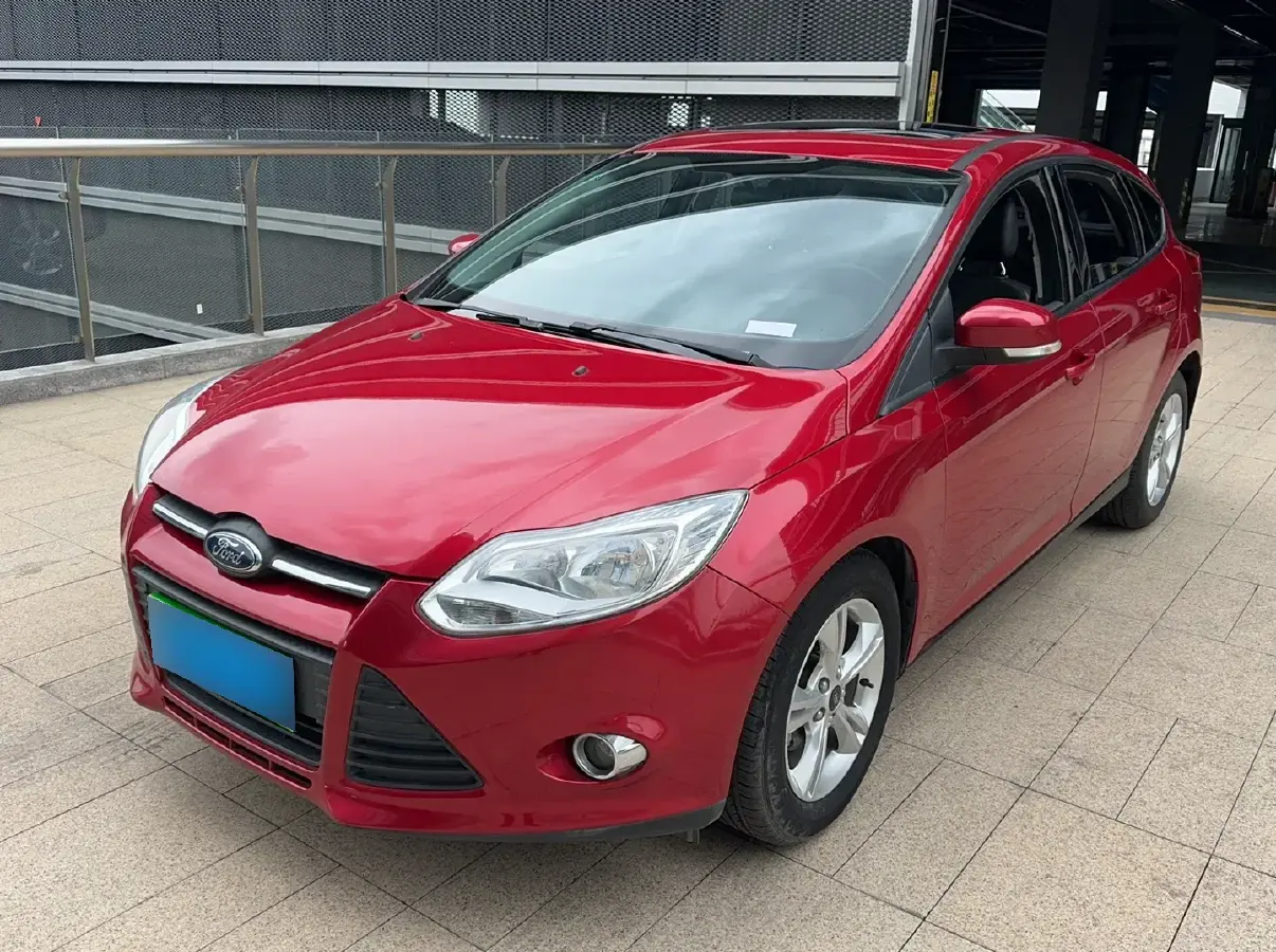 2012 Ford Focus 1.6L 125HP L4 6DCT