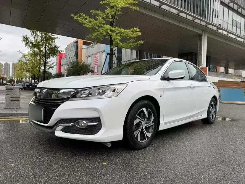 2016 Honda Accord 2.0L 155HP L4 CVT