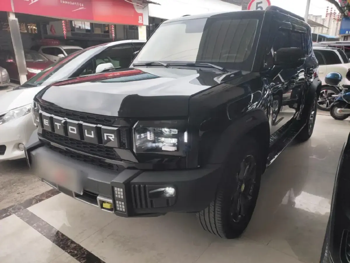 2023 Jetour Traveller 2.0T 254HP L4 7DCT