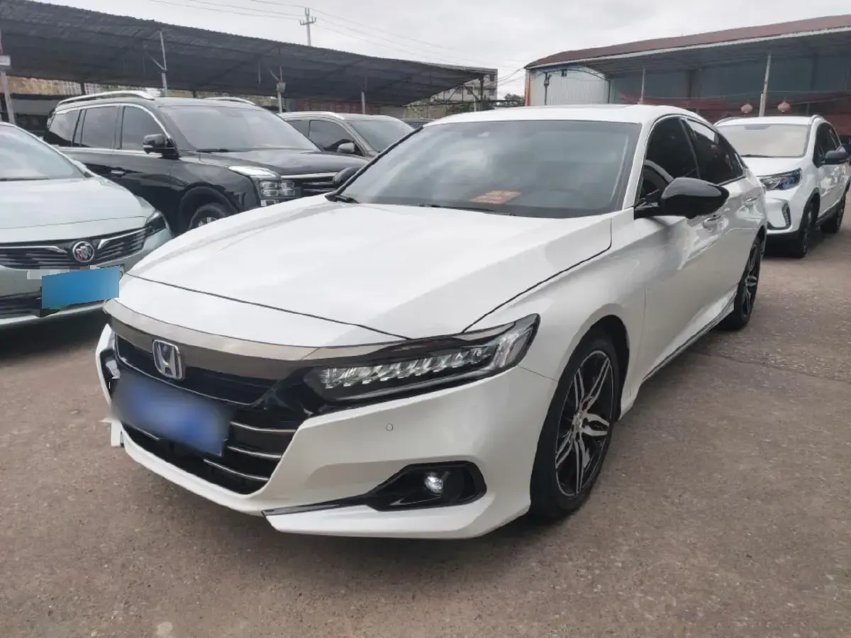 2022 Honda Accord 2.0L 146HP L4 E-CVT Hybrid