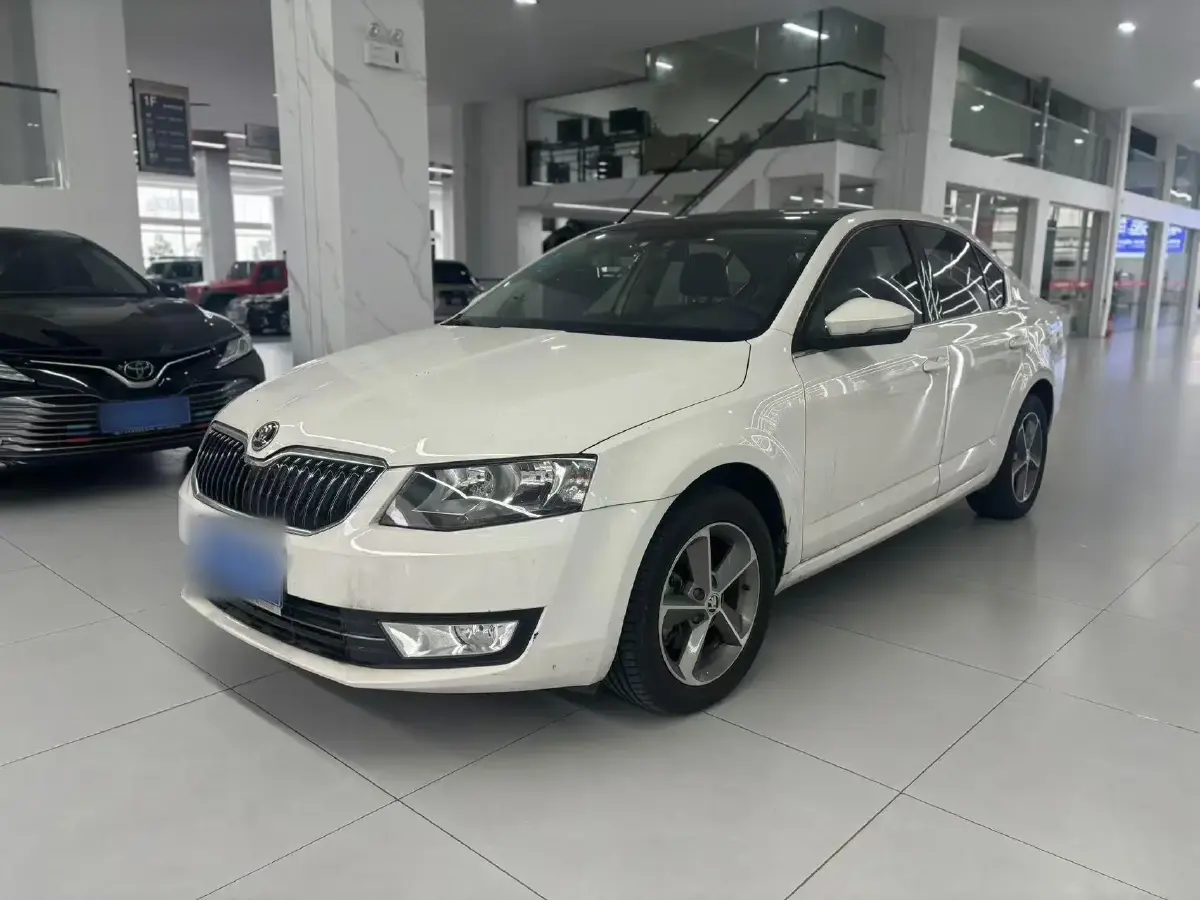 2015 Skoda Octavia 1.6L 110HP L4 6AT