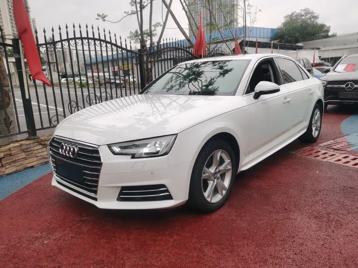2018 Audi A4L 2.0T 190HP L4 7DCT
