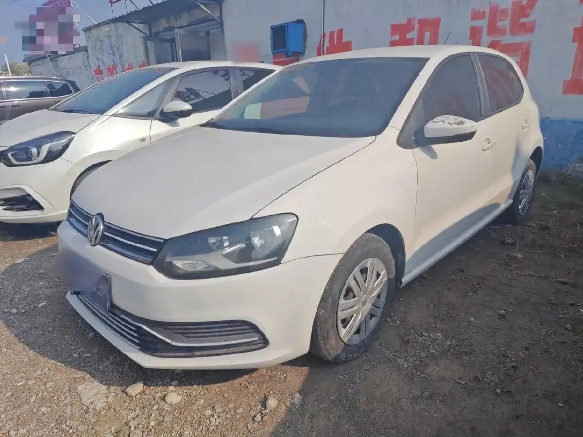 2016 Volkswagen Polo 1.4L 90HP L4 6AT
