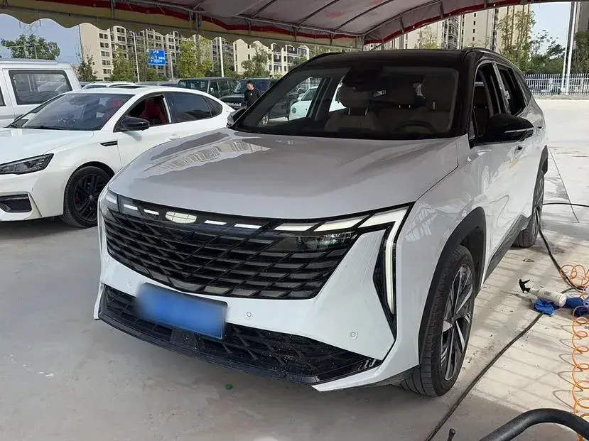 2023 Geely StarRay 1.5T 181HP L4 7DCT