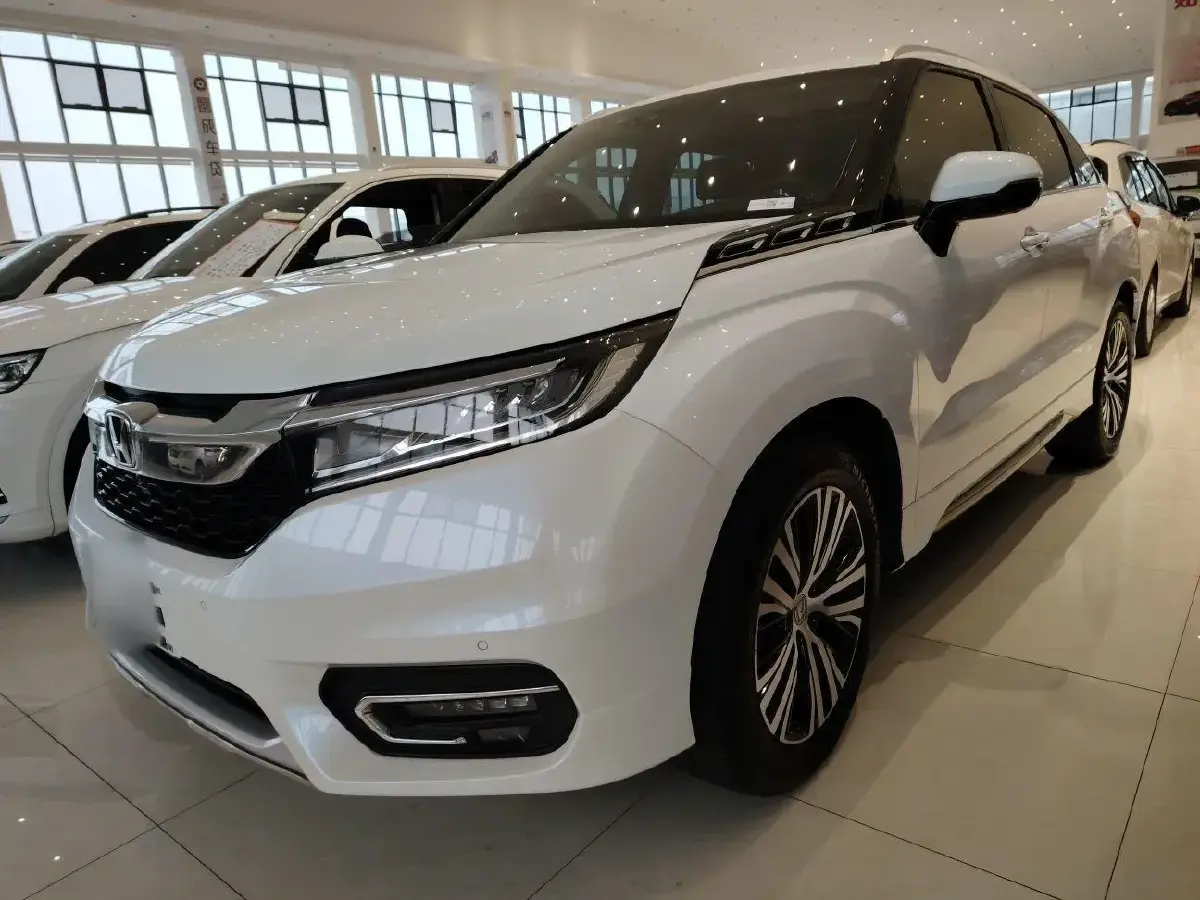 2017 Honda Avancier 2.0T 272HP L4 9AT