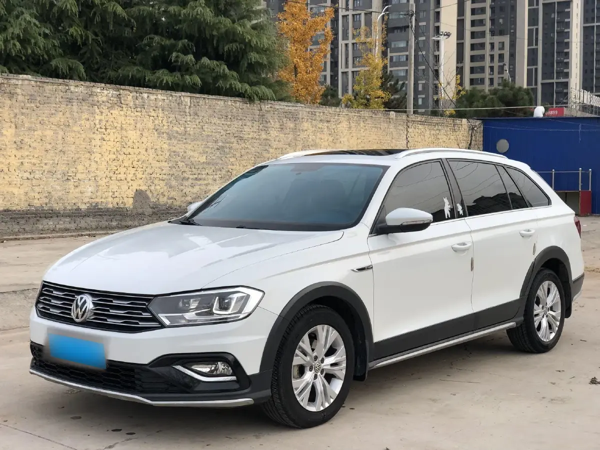 2018 Volkswagen C-Trek 1.5L 110HP L4 6AT