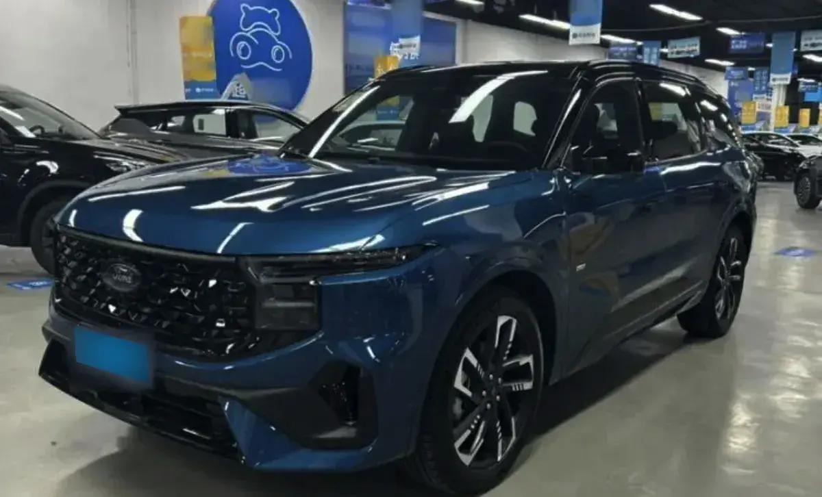 2023 Ford Edge 2.0T 275HP L4 E-CVT Hybrid