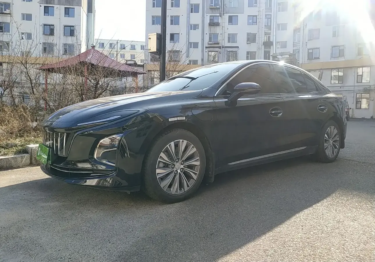 2022 HongQi E-QM5 BEV 54KWH