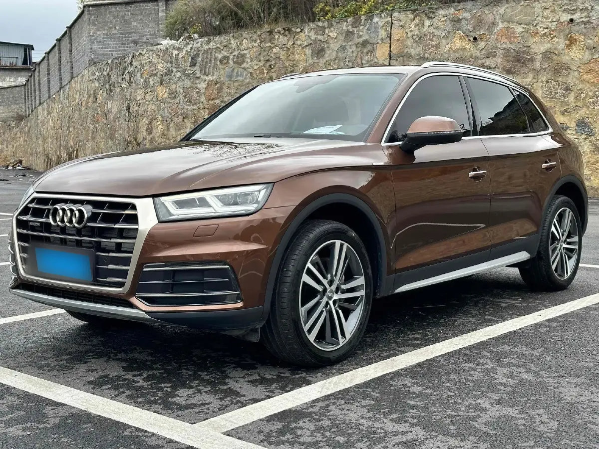 2018 Audi Q5L 2.0T 252HP L4 7DCT