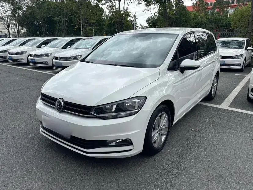 2018 Volkswagen Touran 1.4T 150HP L4 7DCT