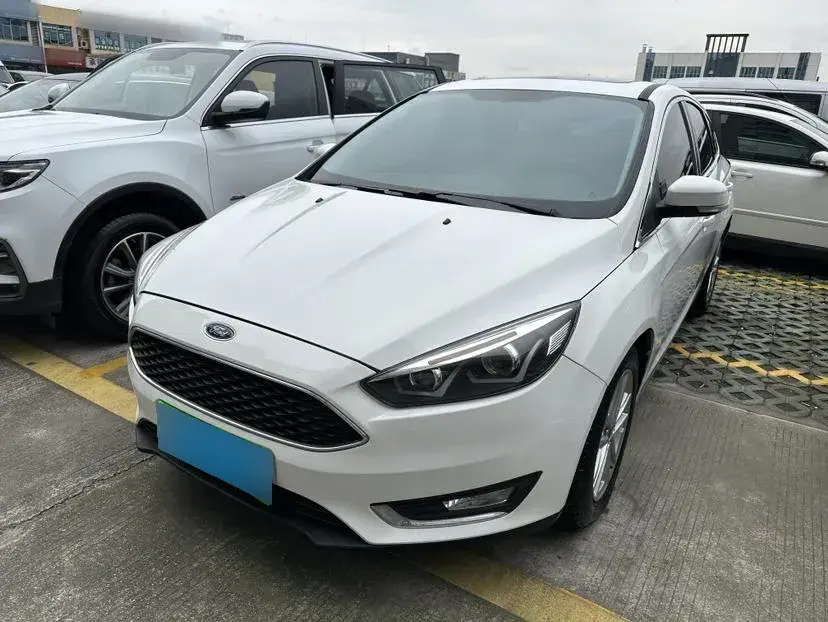 2017 Ford Focus 1.0T 125HP L3 6AT