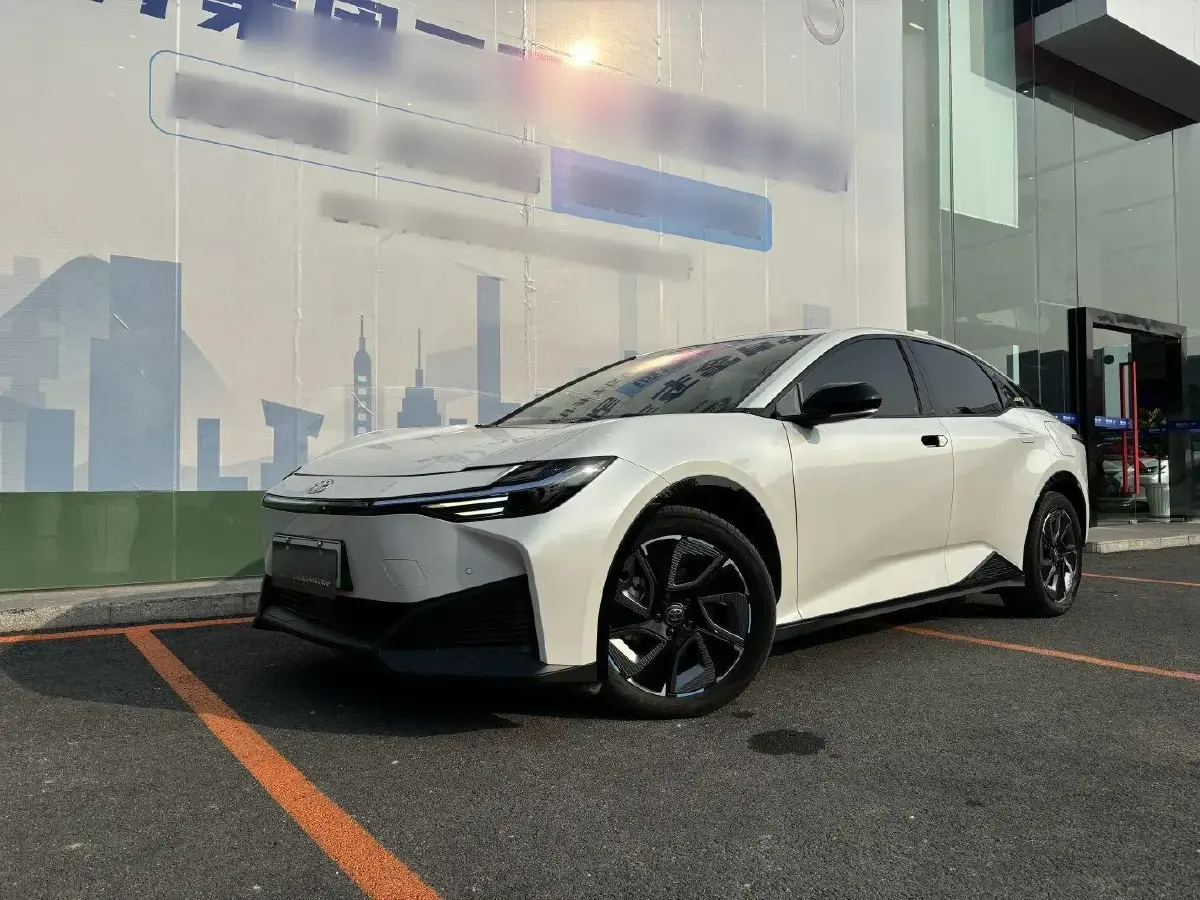 2023 Toyota bZ3 BEV 49.92KWH