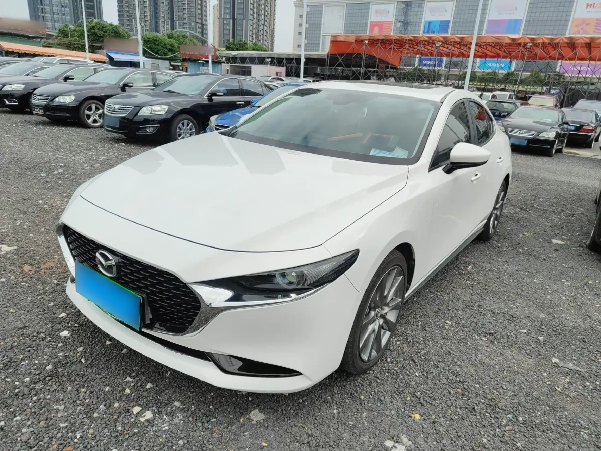 2021 Mazda 3 Axela 2.0L 158HP L4 6AT