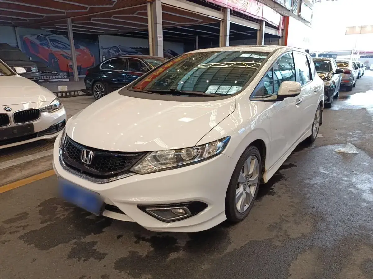 2014 Honda Jade 1.8L 141HP L4 CVT