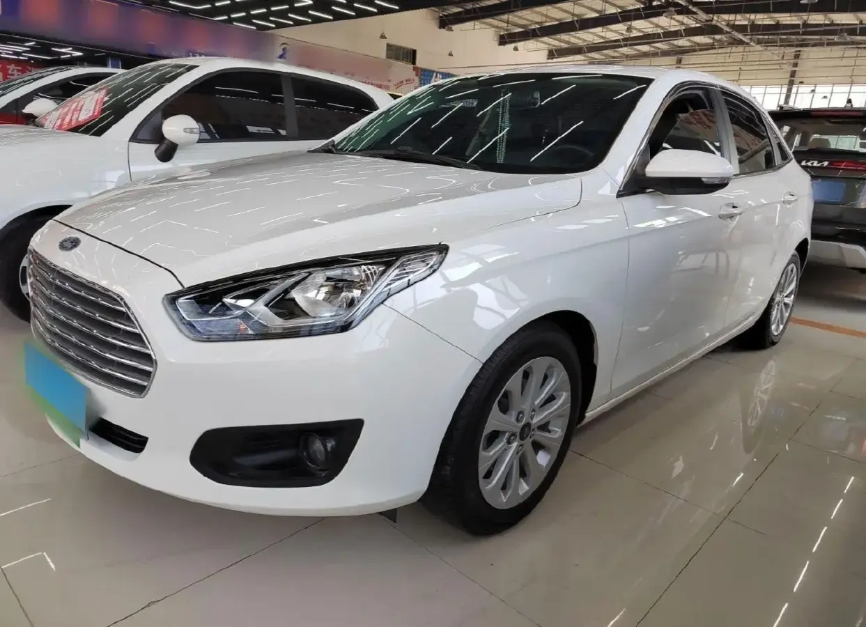 2017 Ford Escort 1.5L 113HP L4 6AT