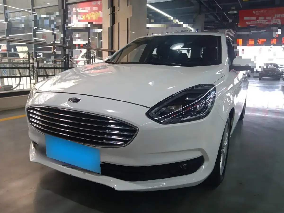 2019 Ford Escort 1.5L 122HP L3 6AT