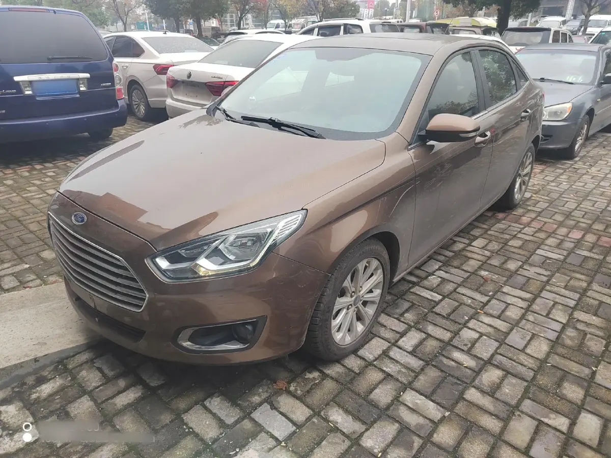 2015 Ford Escort 1.5L 113HP L4 6AT