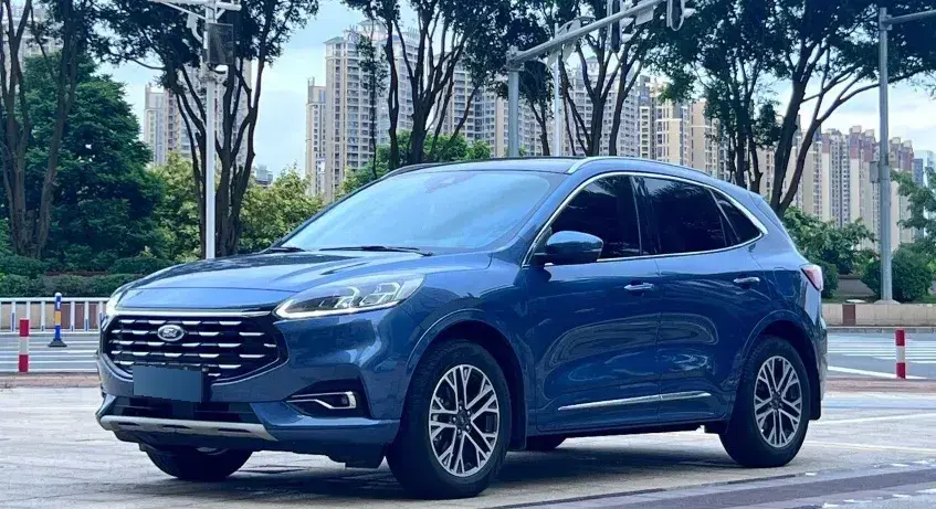 2020 Ford Escape 2.0T 248HP L4 8AT