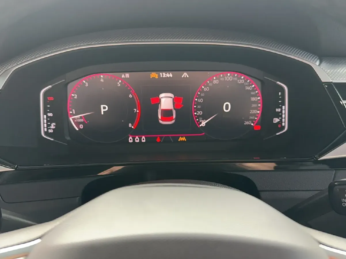 2023 Volkswagen CC 2.0T 220HP L4 7DCT,autocango,china used car exporter,china ev exporter,chinese used car exporter,chinese used ev exporter