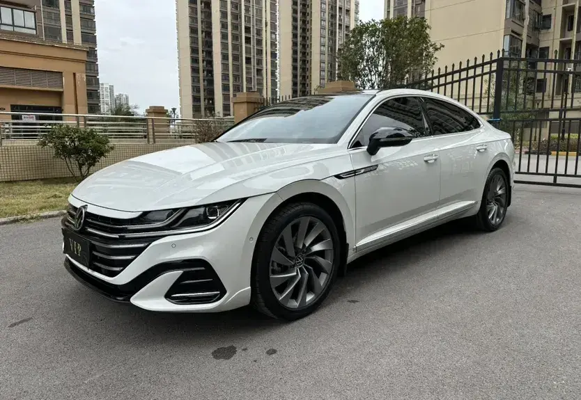 2023 Volkswagen CC 2.0T 220HP L4 7DCT